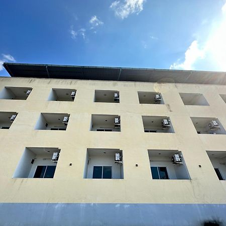 Tara Apartment Surat Thani Exterior photo