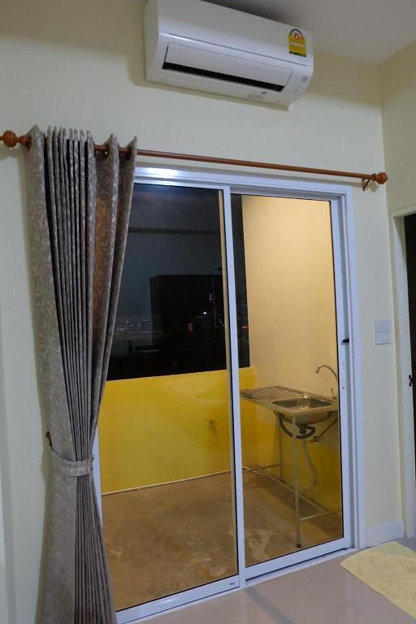 Tara Apartment Surat Thani Exterior photo