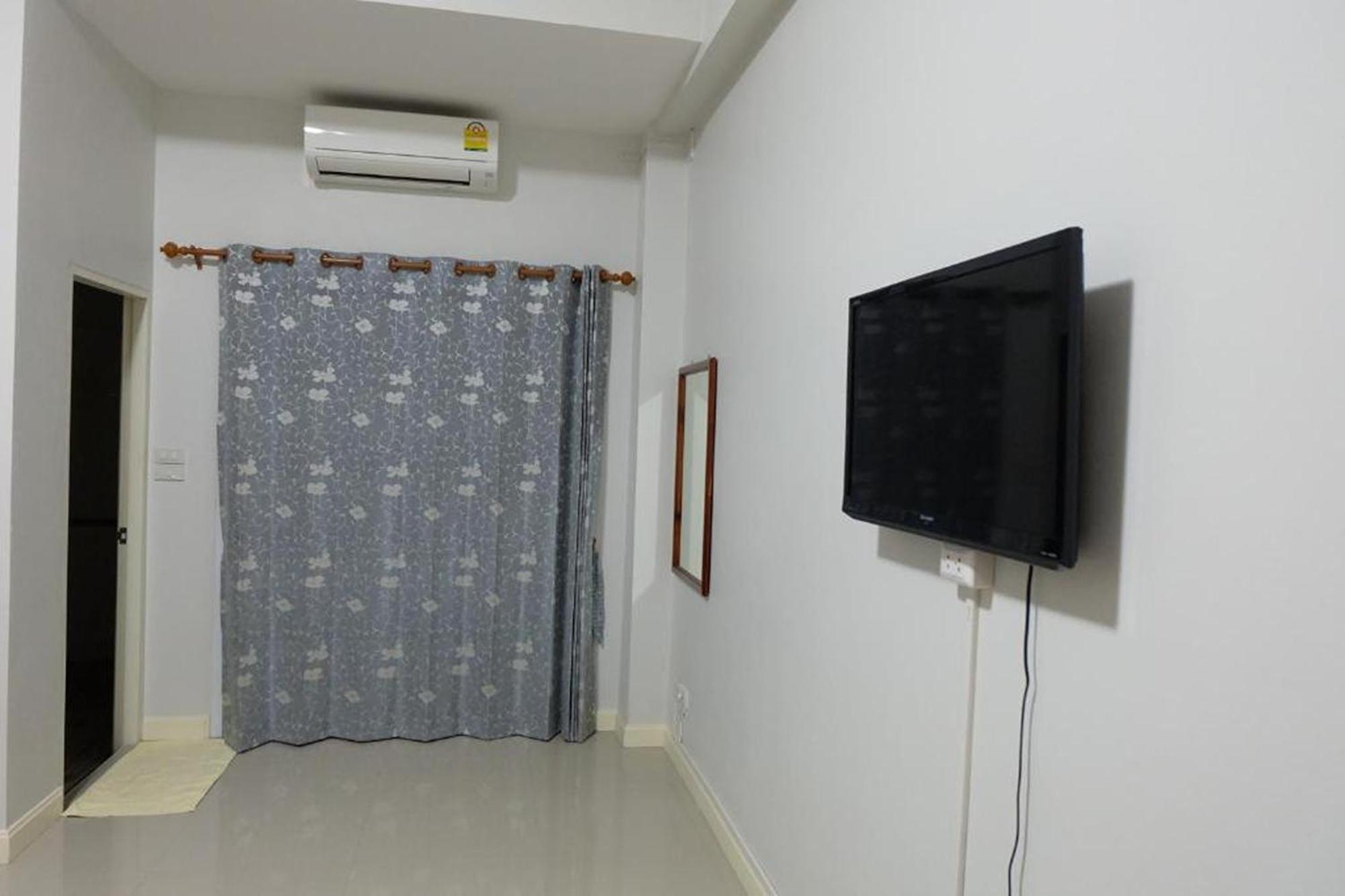 Tara Apartment Surat Thani Exterior photo